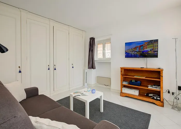 Azur - Happy アパート *